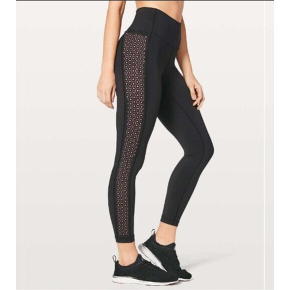 Lululemon‎ Leggings Colour Me Quick 7/8  25" Black Flash Light Tone Size 4 - Picture 3 of 10